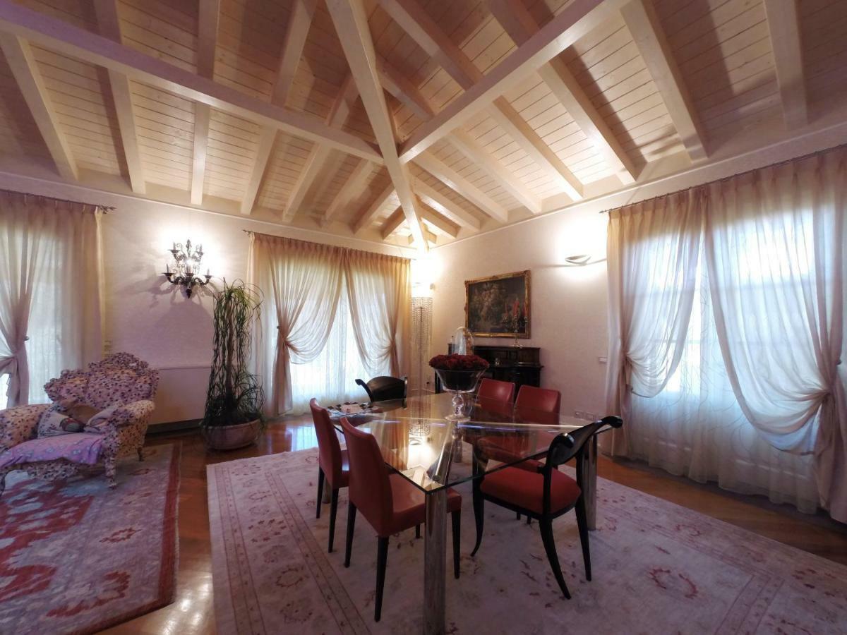 La Villa Nel Bosco Lucca Exterior foto